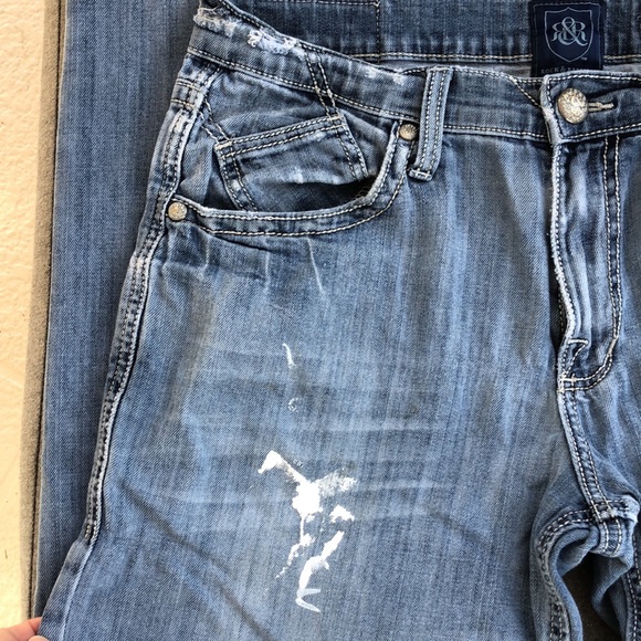 ROCK & REPUBLIC Relaxed Straight Fit Destroyed Jeans - Picture 5 of 9